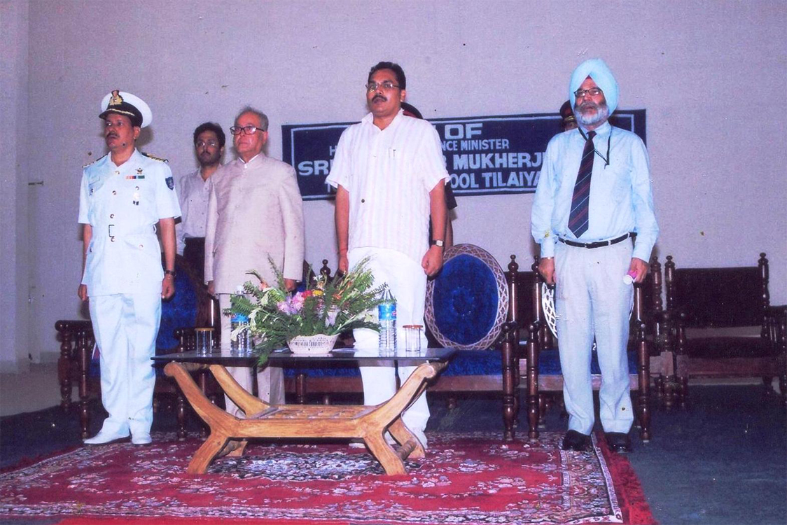Visit of Shri Pranab Mukherjee, then Hon'ble Defence Minister, to SS Tilaiya on 21 Jun 2006